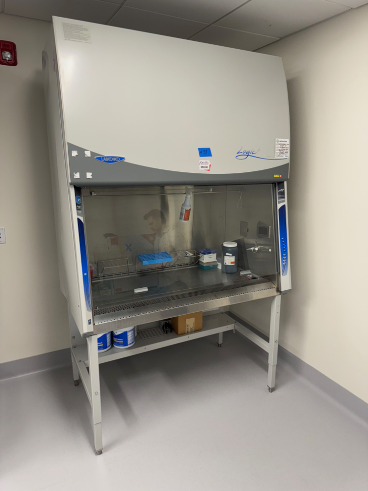 Image of Labconco Logic+ 4' BioSafety Cabinet